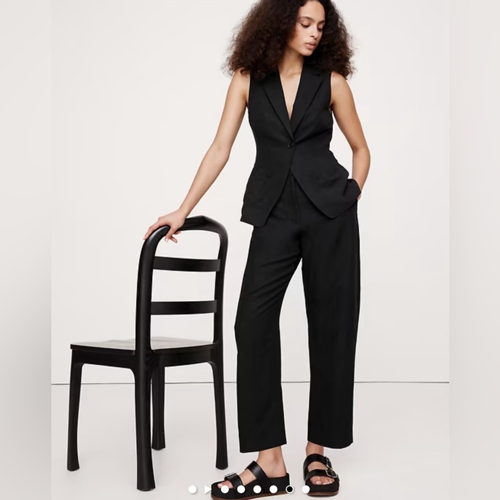 NWT Banana Republic Black Hourglass Linen Vest Size 8. (#713523)